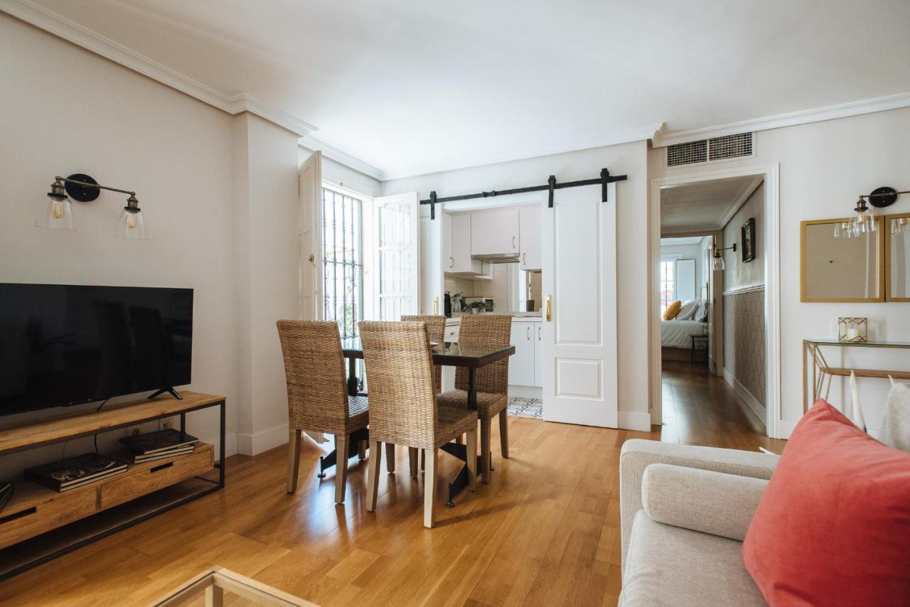 Vidrio Suite Apartment Siviglia Esterno foto