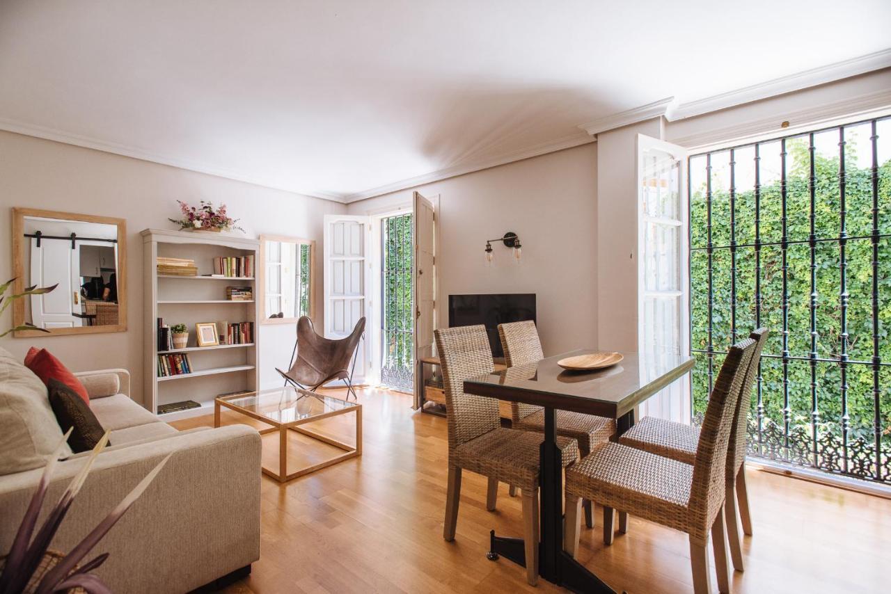 Vidrio Suite Apartment Siviglia Esterno foto